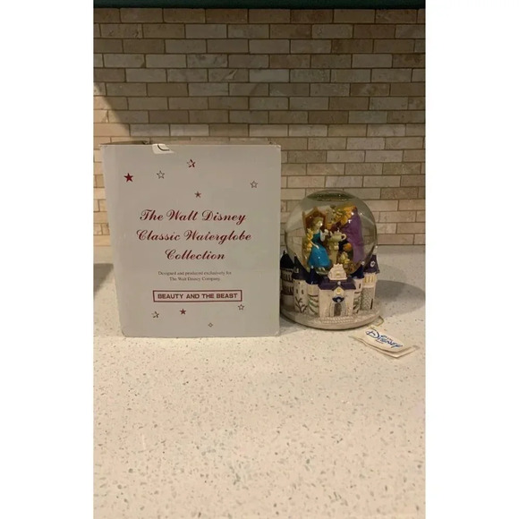 Disney‎ Beauty and the Beast Music Box Snow globe Rare Vintage 1990s - Belle - Picture 9 of 9